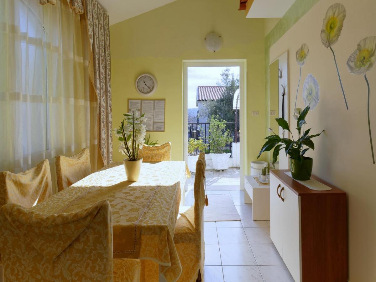 Holiday Home Nevena By Rent Istria Buje Eksteriør bilde