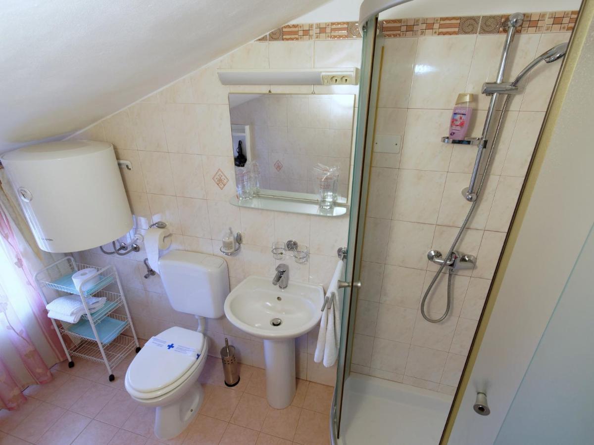 Holiday Home Nevena By Rent Istria Buje Eksteriør bilde