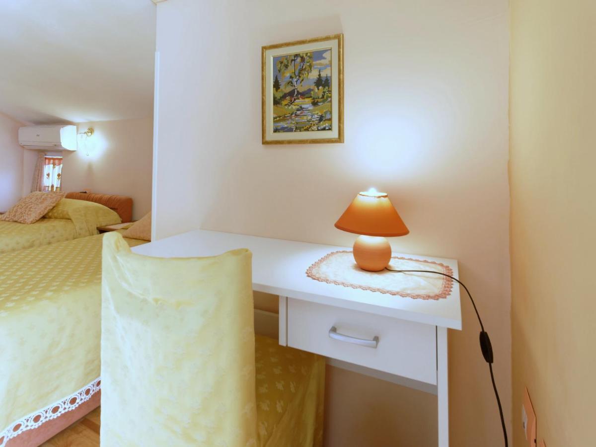 Holiday Home Nevena By Rent Istria Buje Eksteriør bilde