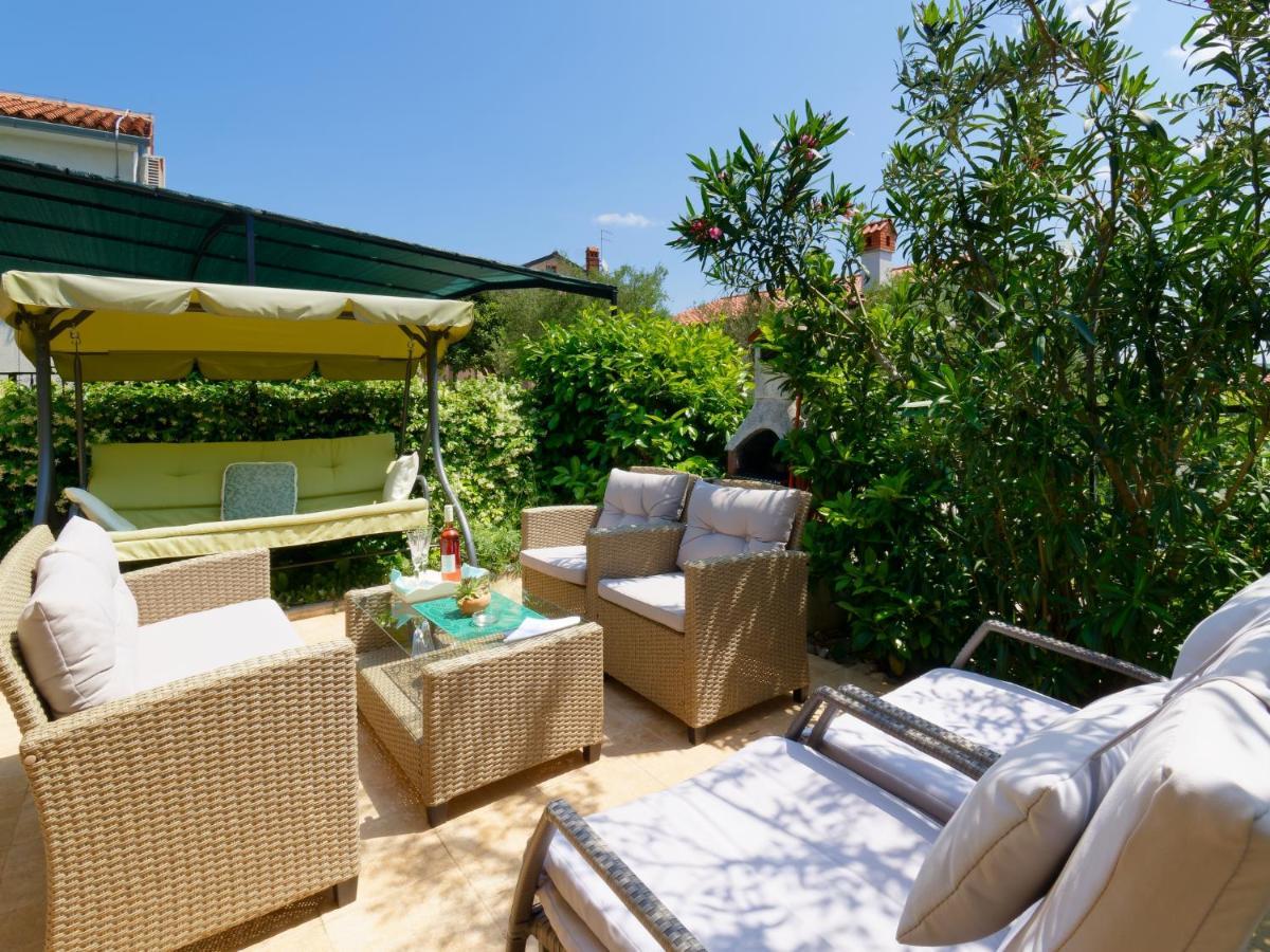 Holiday Home Nevena By Rent Istria Buje Eksteriør bilde