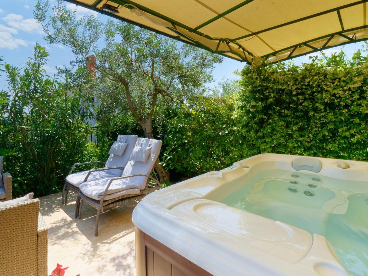 Holiday Home Nevena By Rent Istria Buje Eksteriør bilde